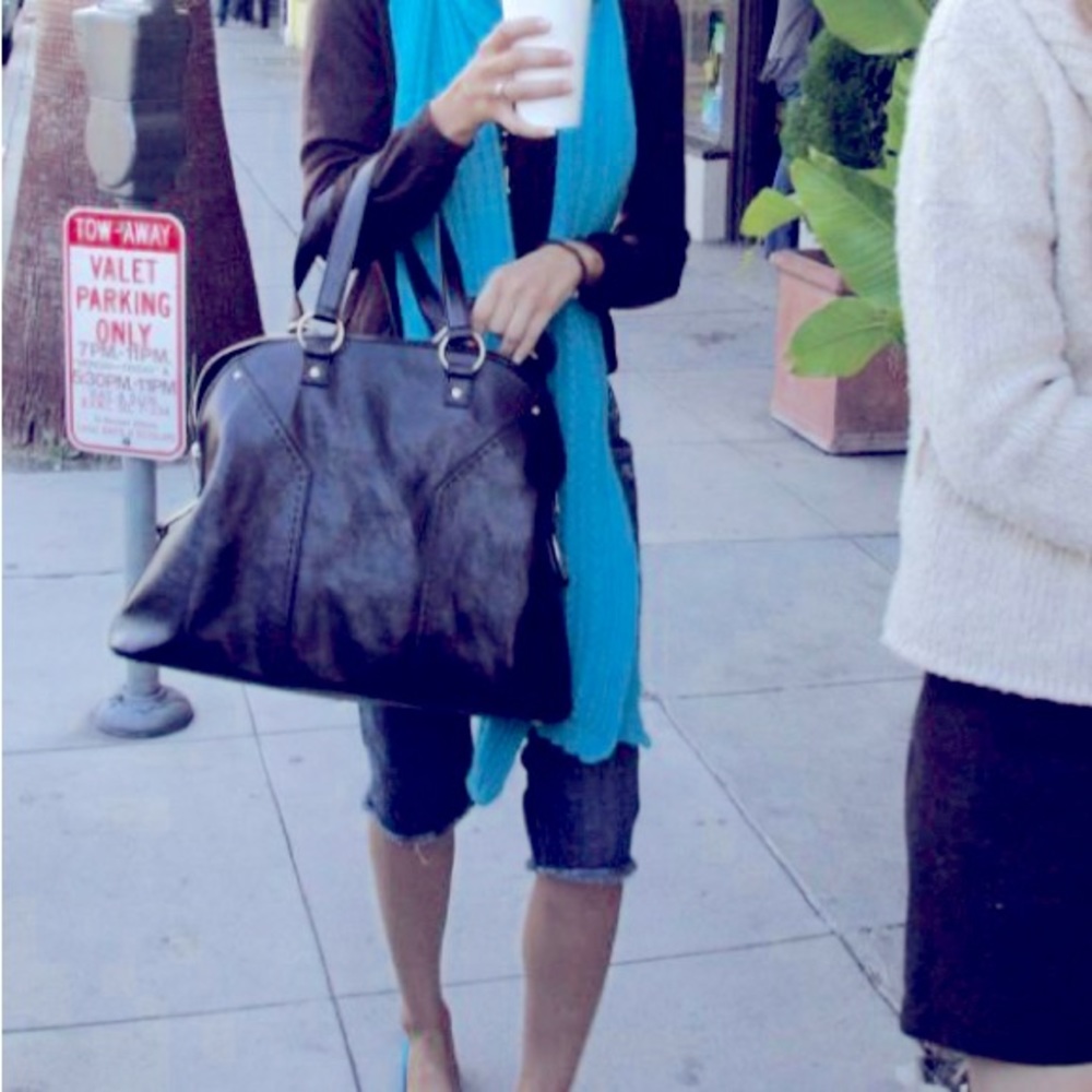 Yves Saint Laurent leather muse bag